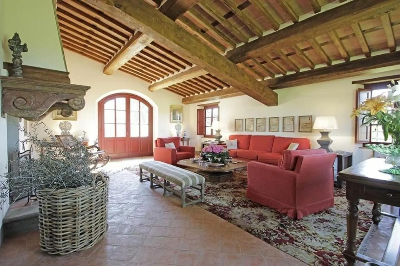 Villa Altomonte Marlia 0*,